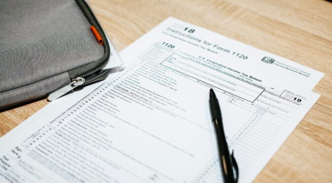 5 Reasons to Choose Tax Preparation Services Over DIY Filing